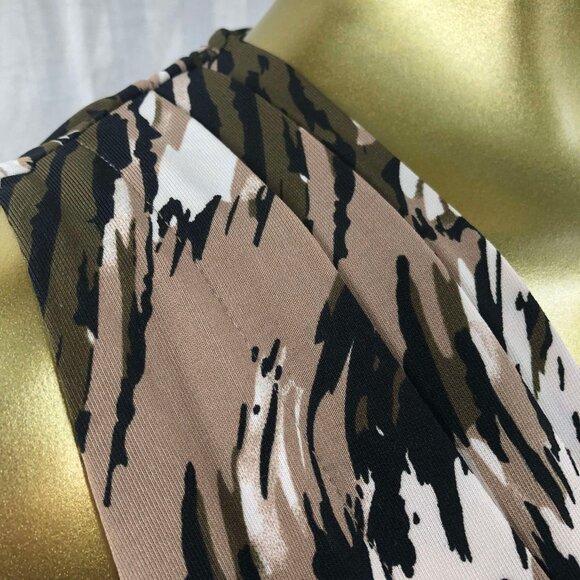 NWT ity crossover bust dress (small/medium) - Picture 4 of 10